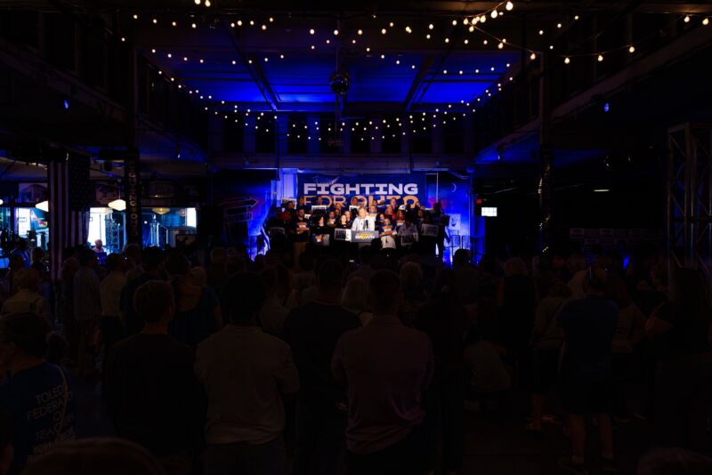 Image for the Tweet beginning: Thank you, Toledo! 

Across the state,